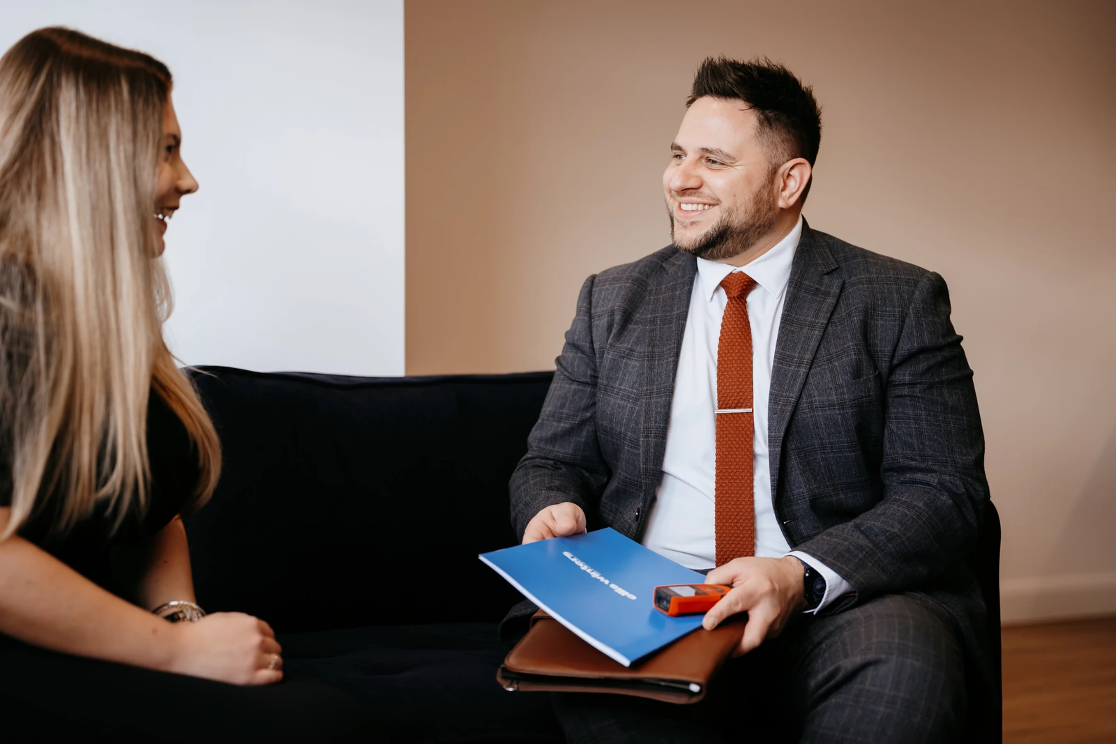 estate agent positive client experience photo