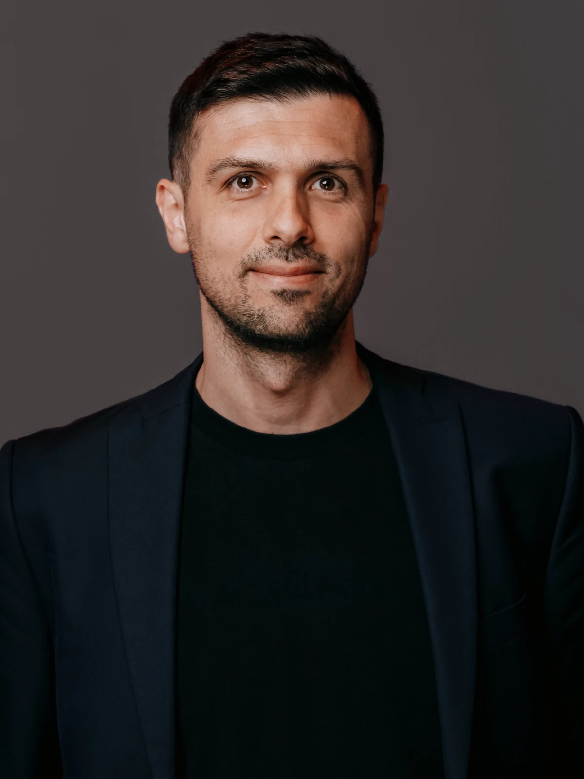 on location headshot corporate event cambridge man dark