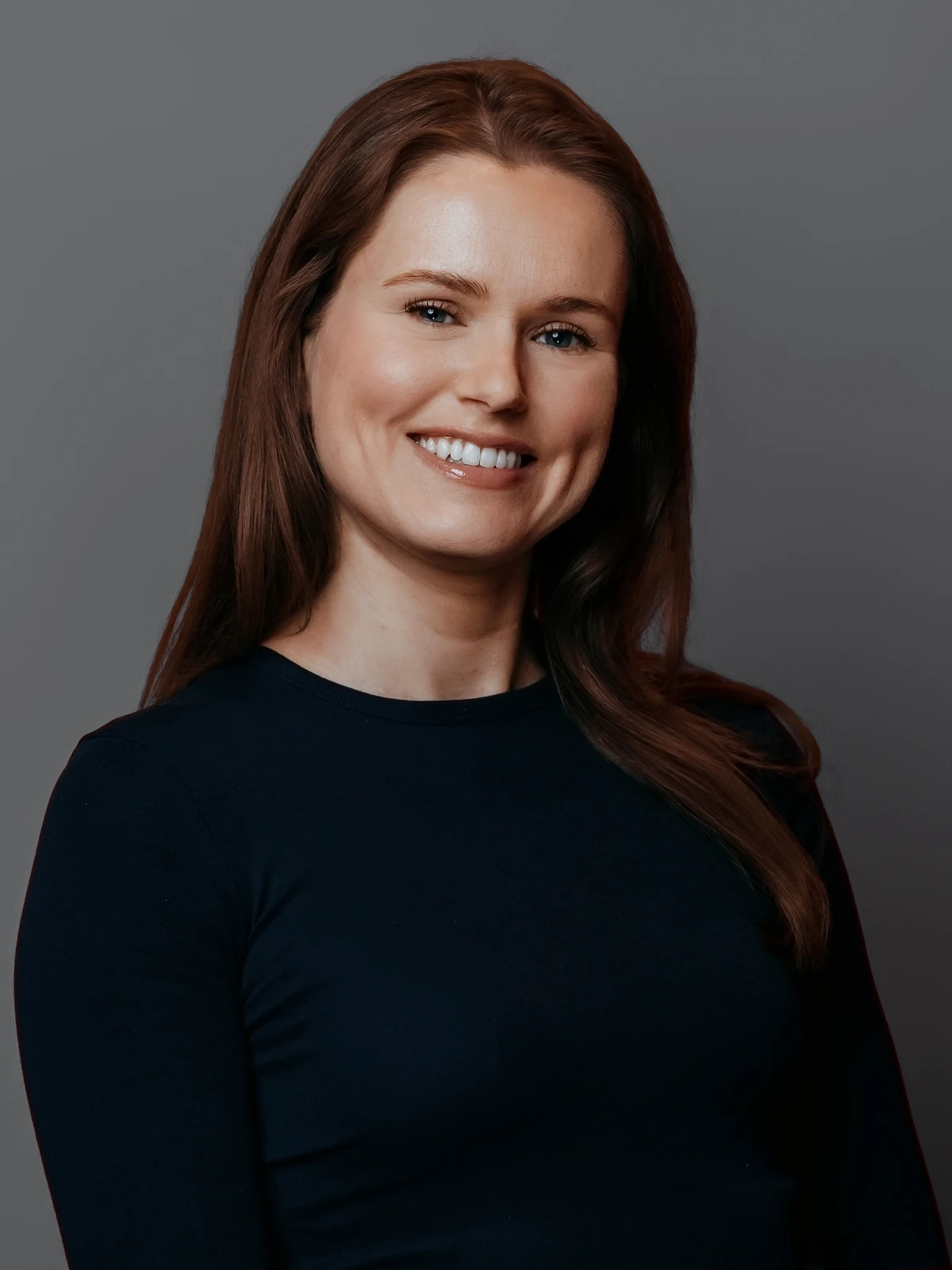 professional corporate headshot cambridge woman